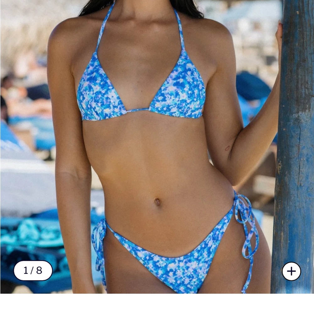 NWT bright swimwear swim suit top